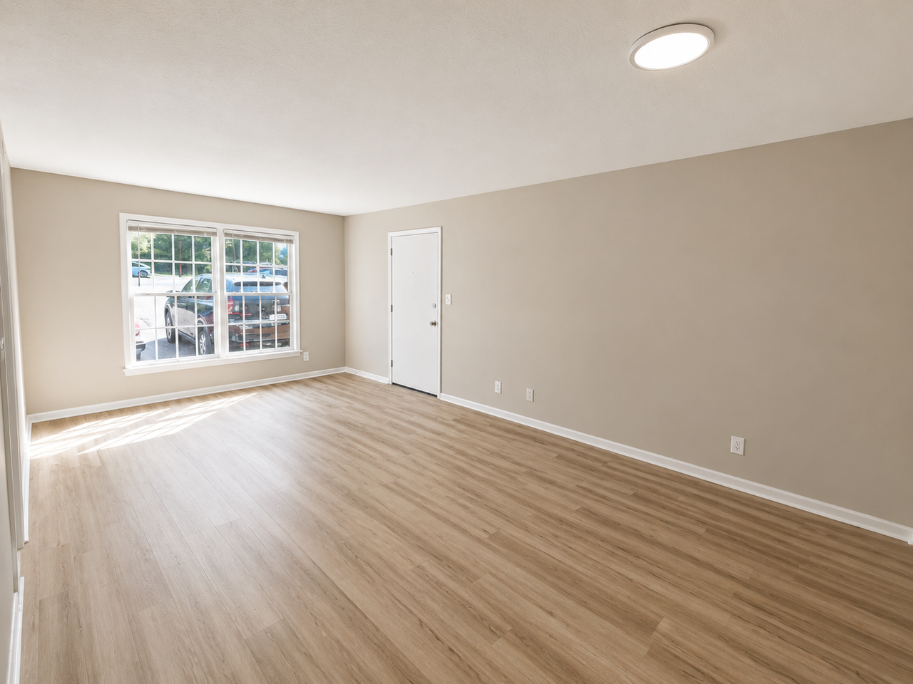 2601 Le Blanc Ct - Photo 4 of 12