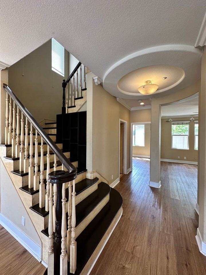 16791 Wanderly Ln - Photo 3 of 30