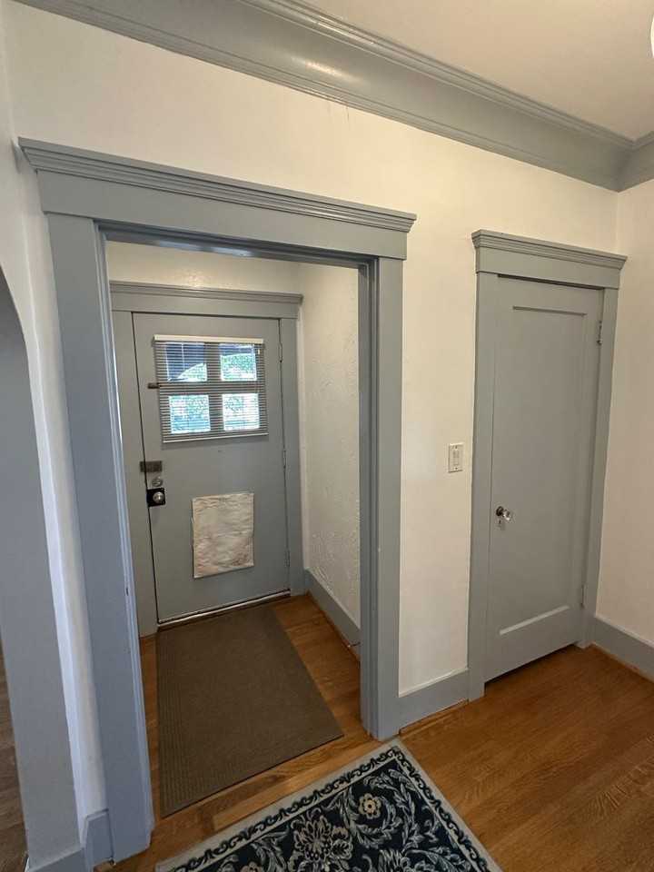 4022 N 28th St - Photo 4 of 41