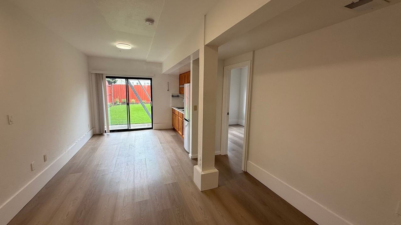RC - 1630 Oakdale, Ave., San Francisco, CA, 94124 - Photo 2 of 19