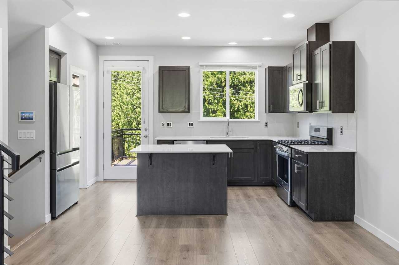 19324 35th Dr Se #E - Photo 5 of 42