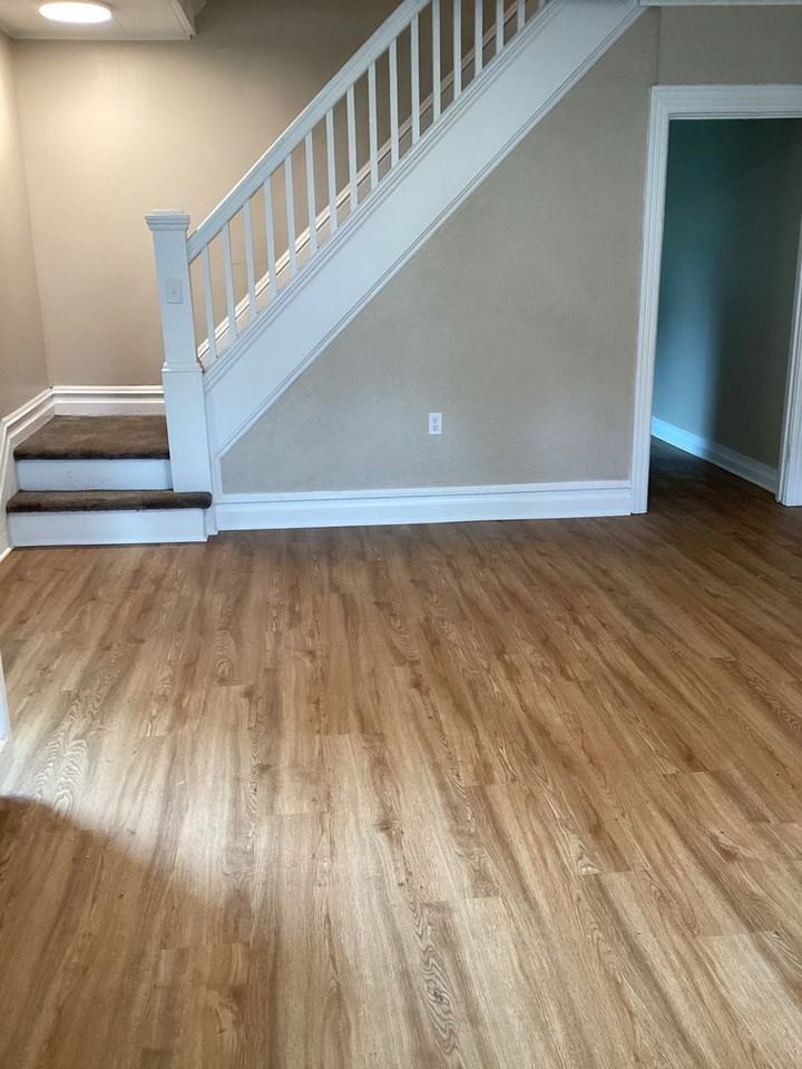 160 W North St - Photo 2 of 28