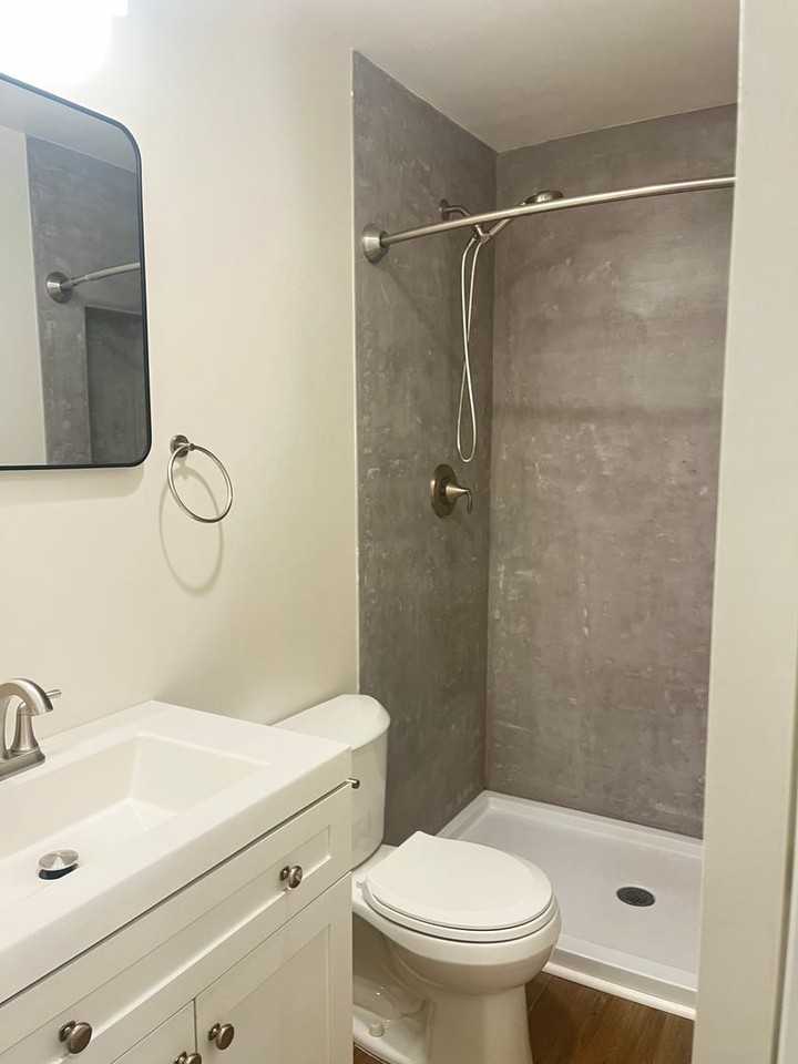 390 Hill St - Photo 7 of 21