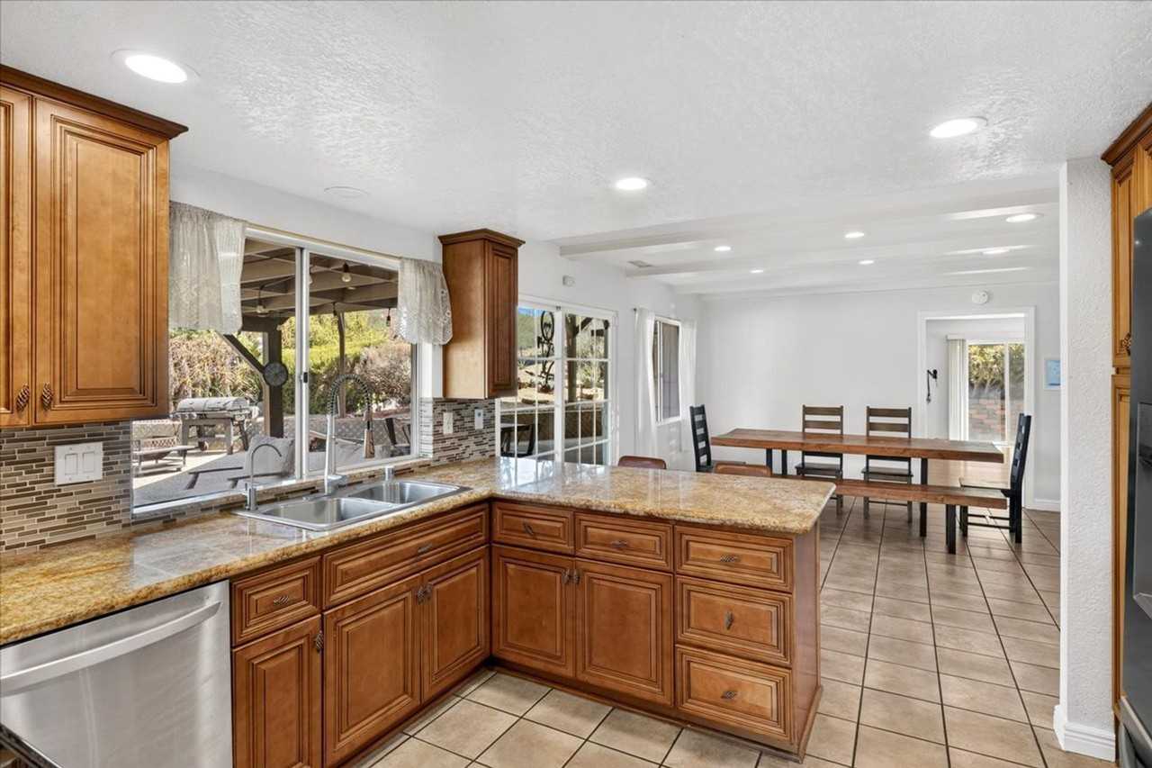 10028 Del Dios Hwy - Photo 5 of 26