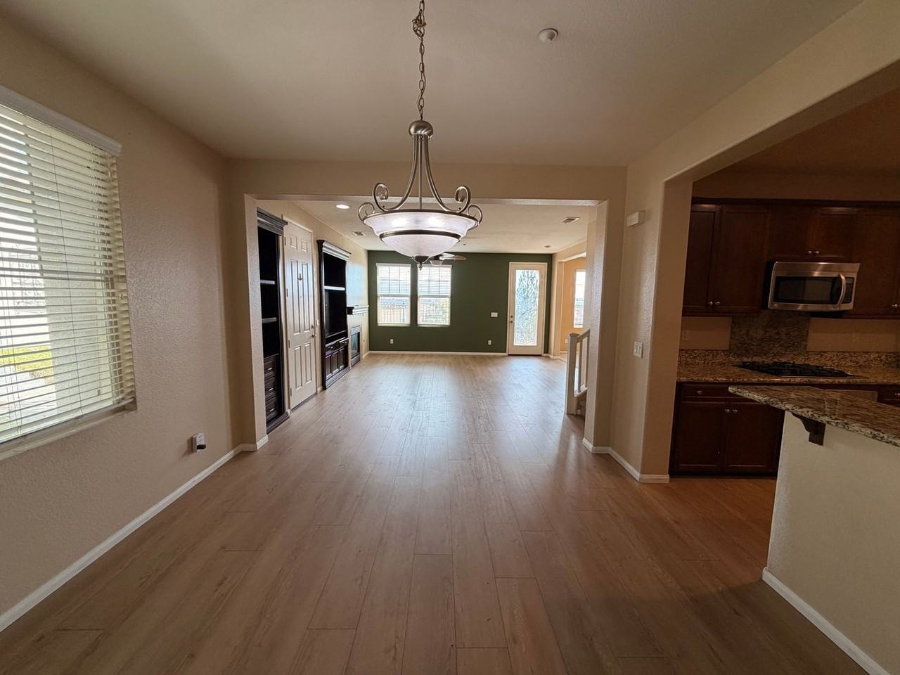 1729 Cripple Creek Dr - Photo 2 of 37