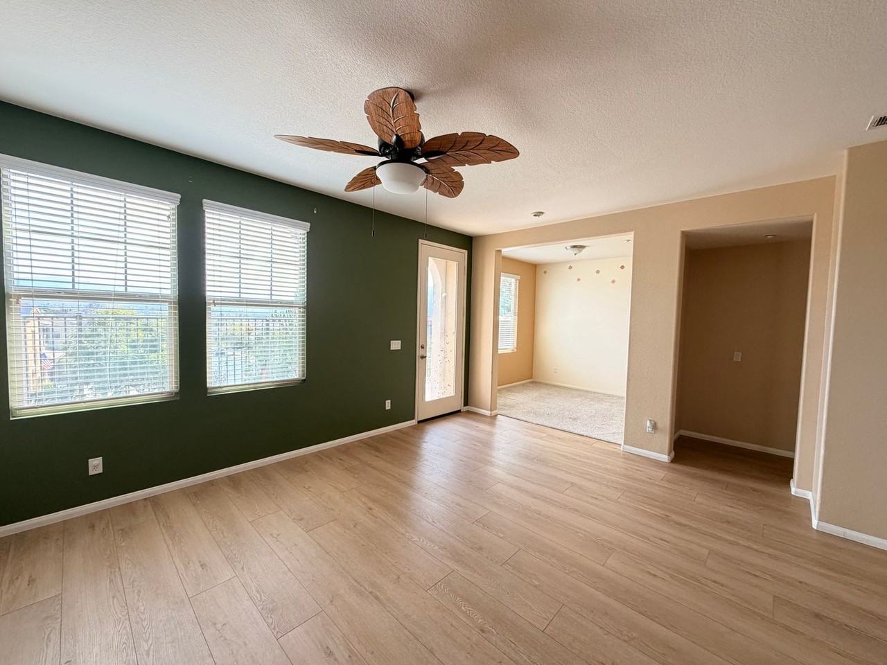 1729 Cripple Creek Dr - Photo 3 of 37