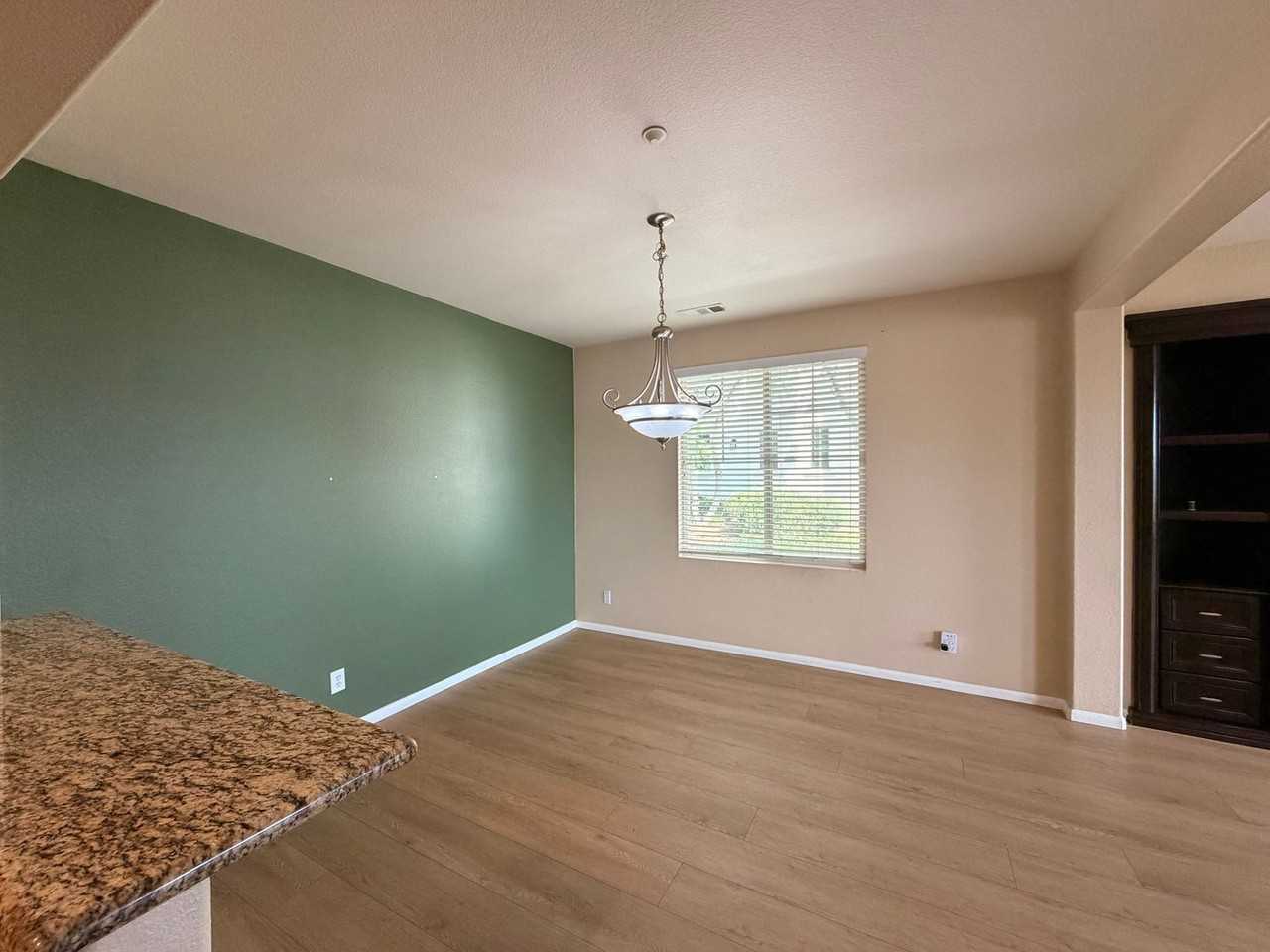 1729 Cripple Creek Dr - Photo 6 of 37