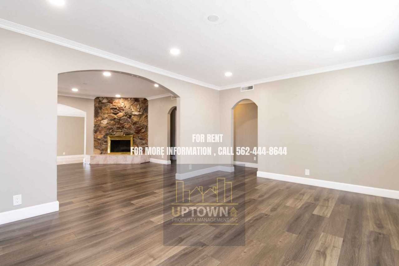 9415 Linden St - Photo 4 of 21