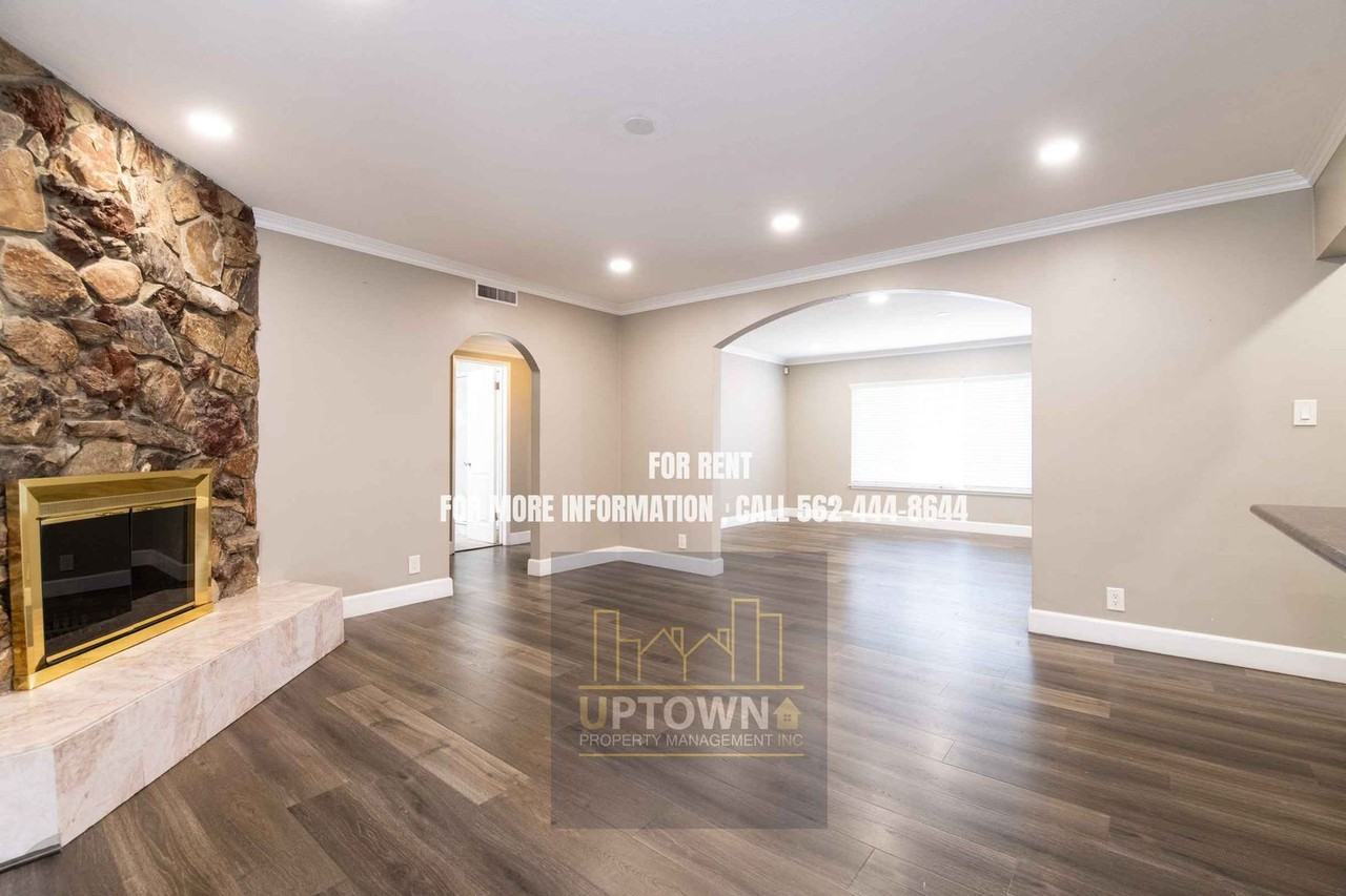 9415 Linden St - Photo 5 of 21