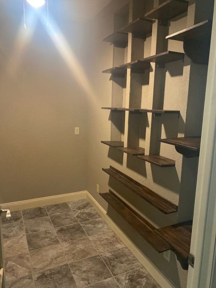 4701 Thornbrook Rdg - Photo 7 of 38