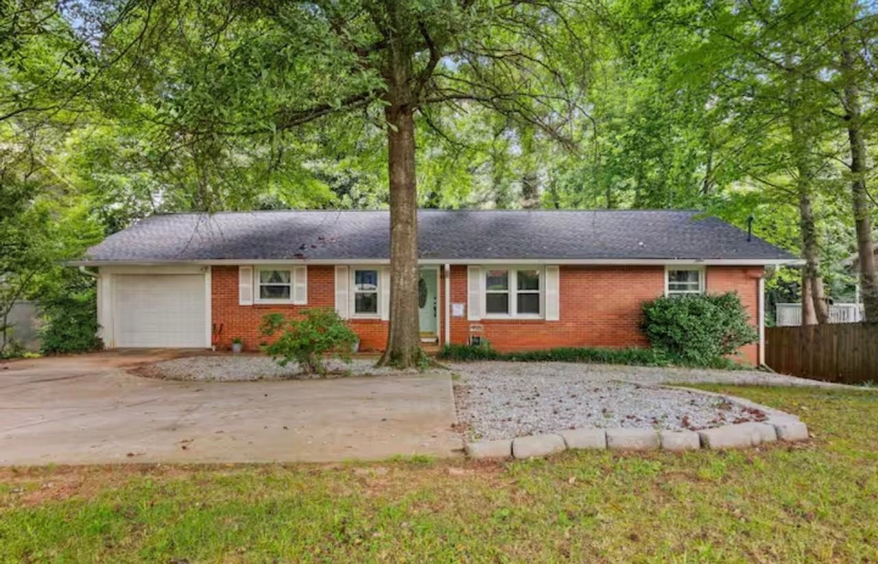 2876 Old Norcross Rd - Photo 2 of 19