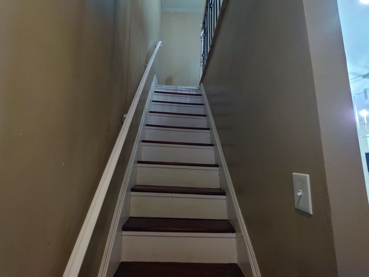 2224 Latona St - Photo 4 of 21