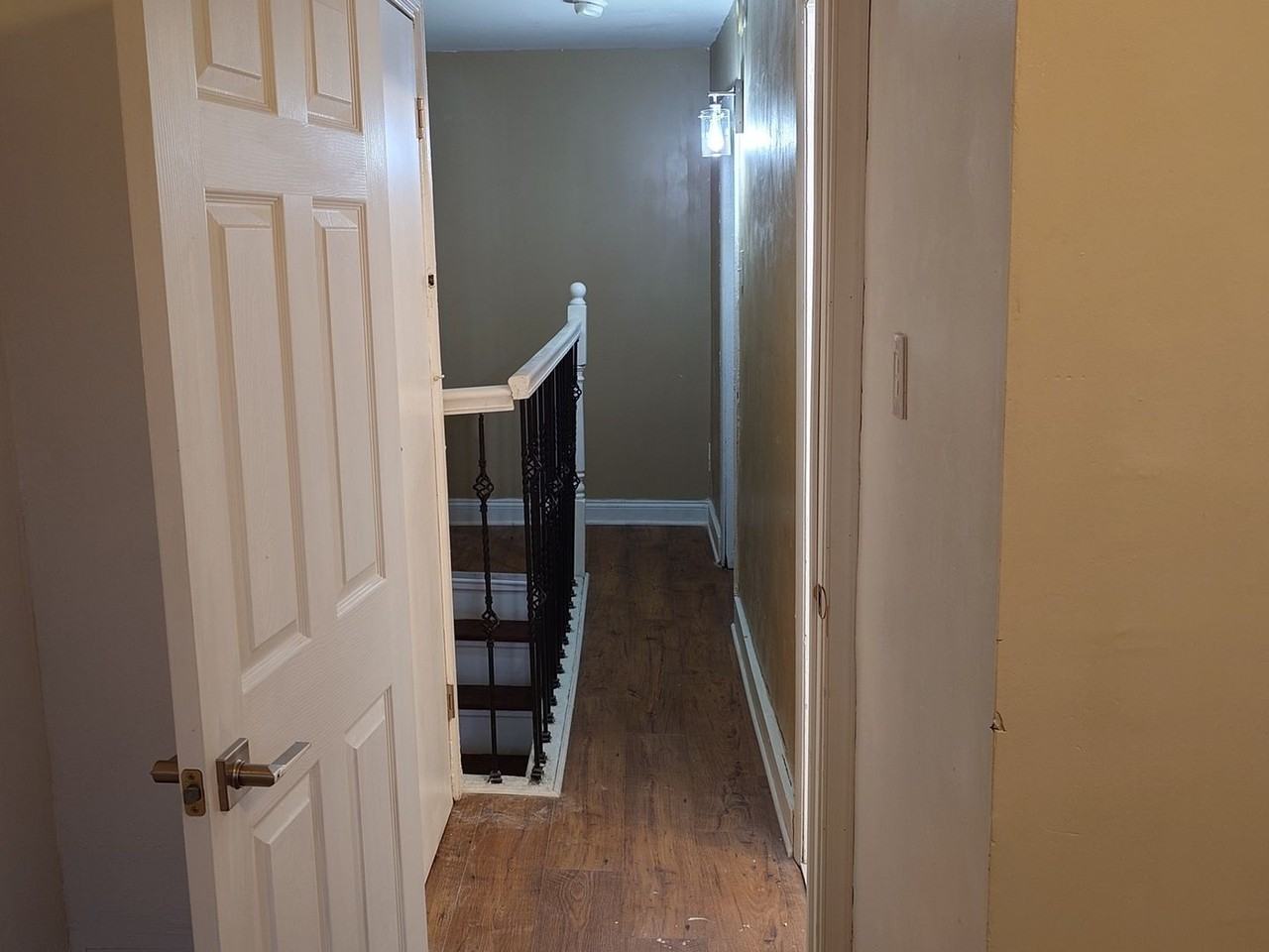 2224 Latona St - Photo 5 of 21
