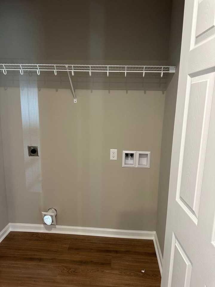 1520 Woodard St - Photo 4 of 9