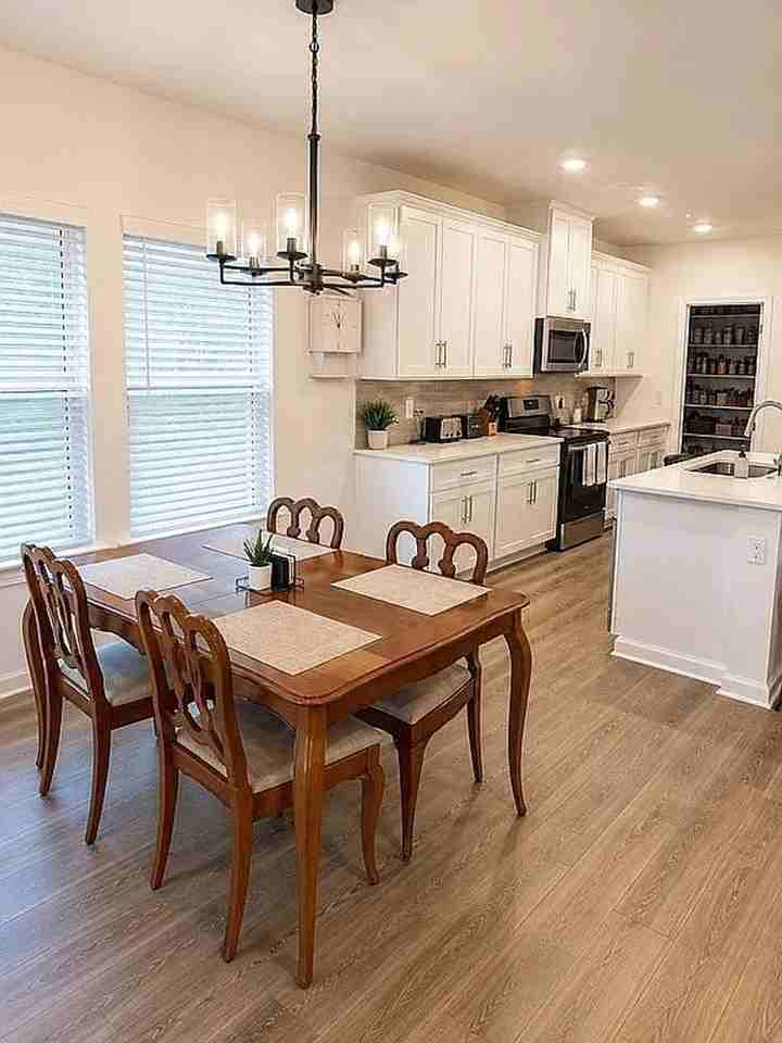 2352 Woodmeadow Dr - Photo 3 of 15