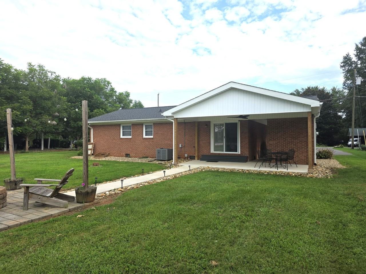 118 Forest Oaks Dr - Photo 2 of 16