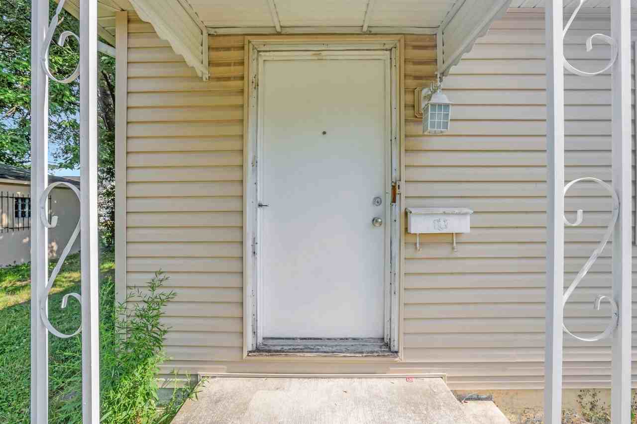 307 S Wheatland Ave - Photo 5 of 29