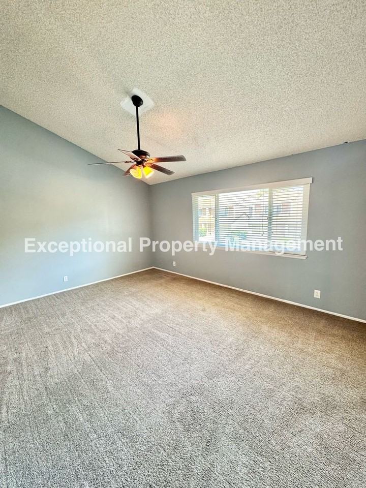 8419 Cedarwood Ln - Photo 7 of 17