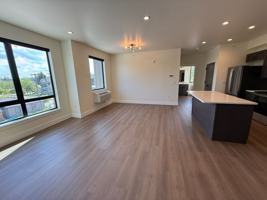 featured image of 711 Victory Ln