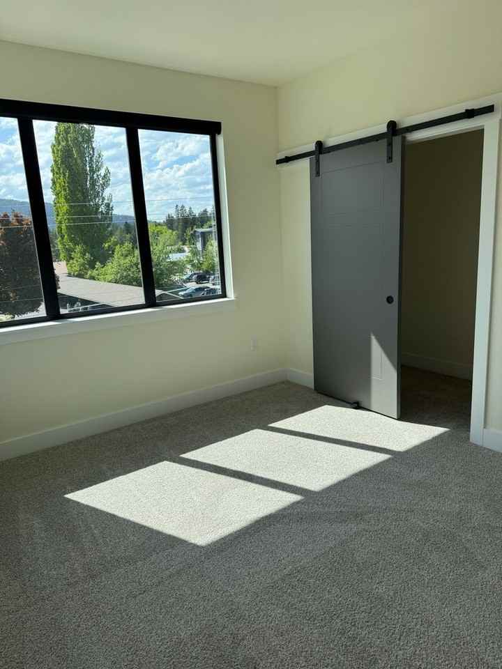 WCC- Building C - Photo 4 of 18