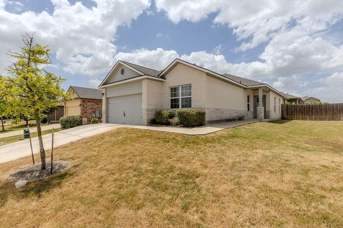 3118 Blantyre Bnd - Photo 2 of 25