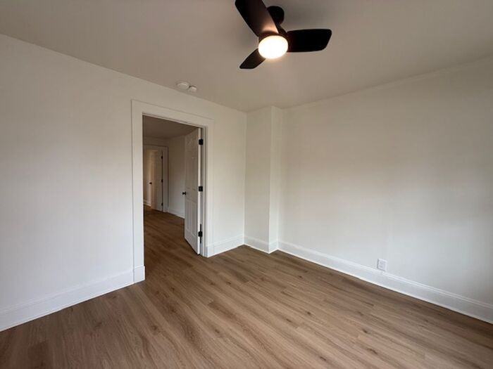 103 Broughton St - Photo 5 of 15