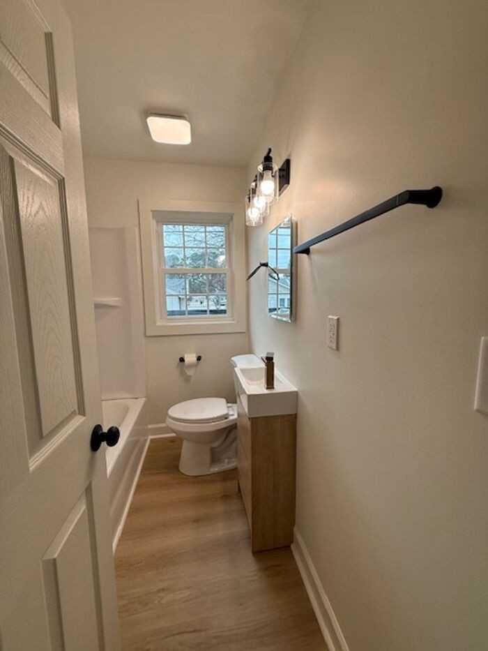 103 Broughton St - Photo 6 of 15