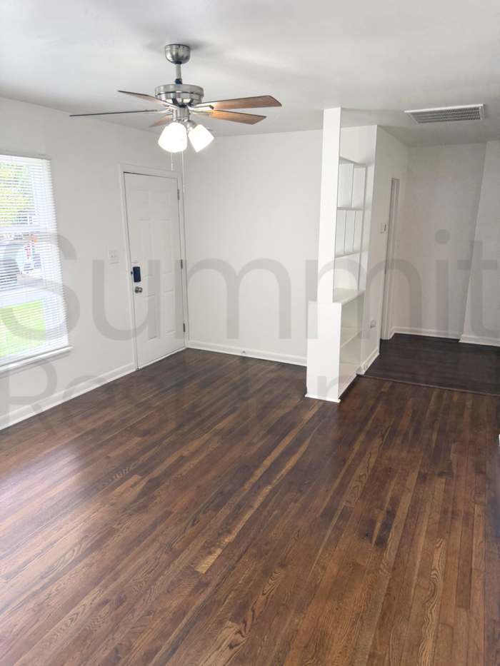 639 Wagner Cir - Photo 3 of 9