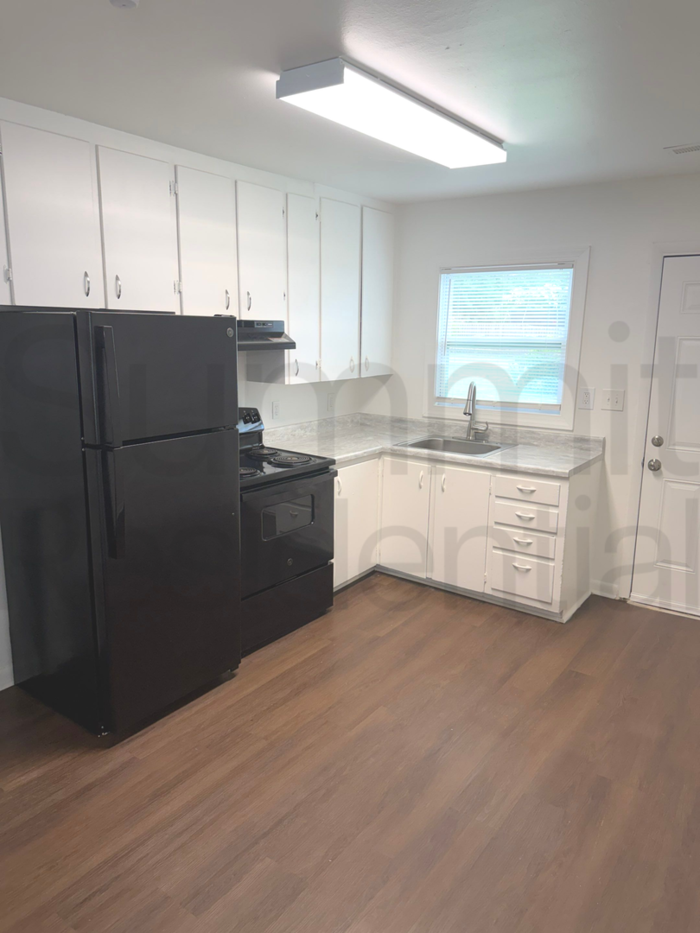 639 Wagner Cir - Photo 4 of 9