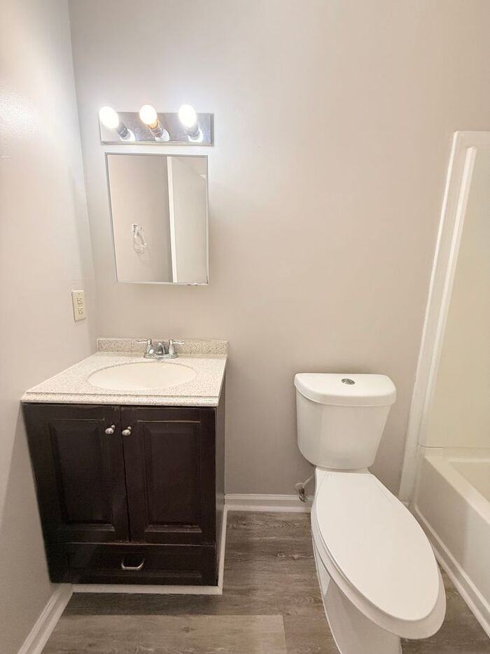 302 Park Ave - Photo 6 of 11