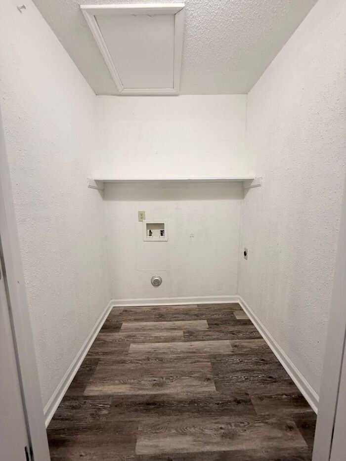302 Park Ave - Photo 6 of 10