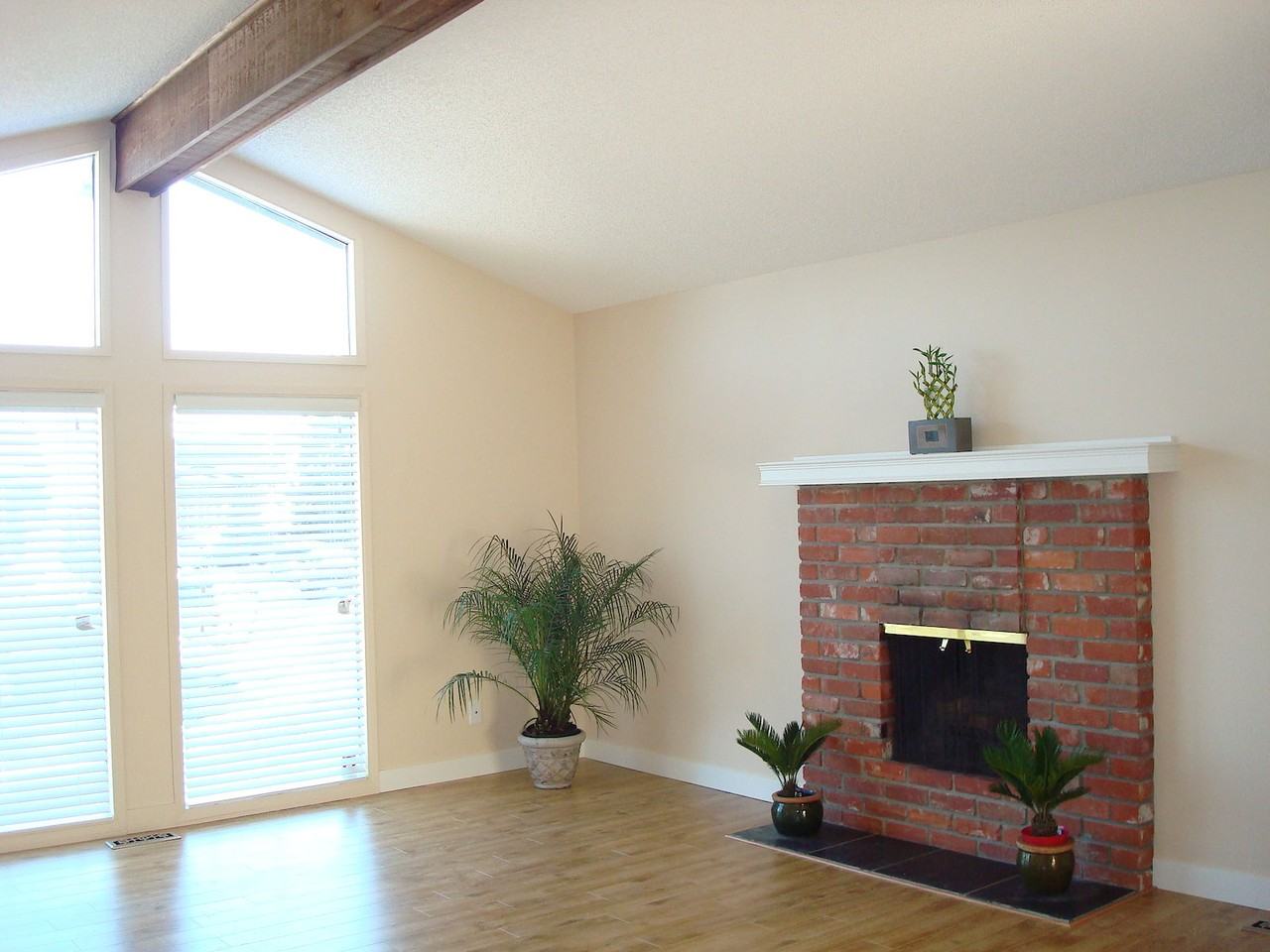 39 Shawcliffe Green Sw - Photo 3 of 32