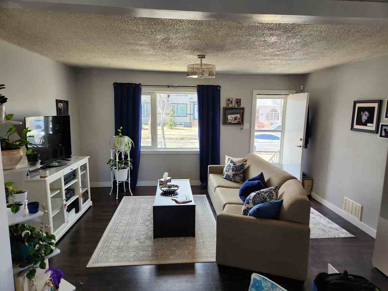 12117 44 St Nw - Photo 7 of 12