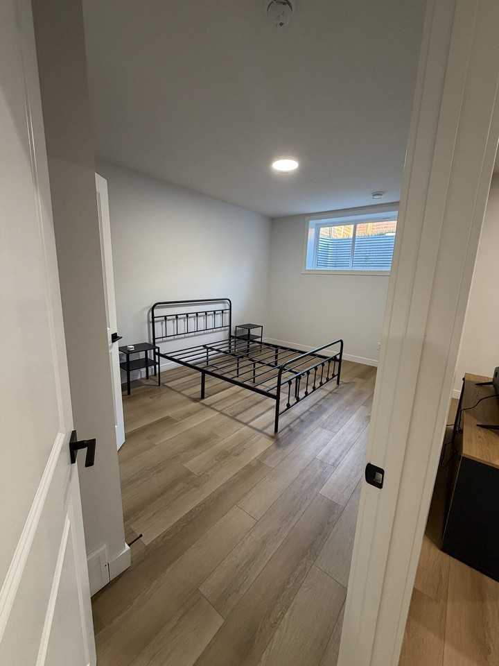 49 Royston Way Nw - Photo 3 of 9