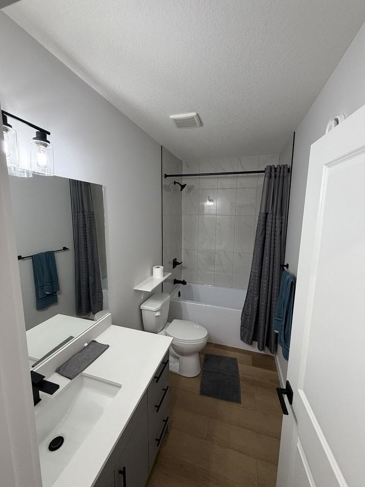 49 Royston Way Nw - Photo 7 of 9