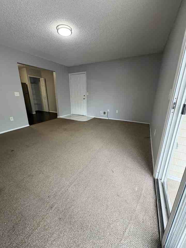 8 Arapaho Pl #8 - Photo 4 of 16