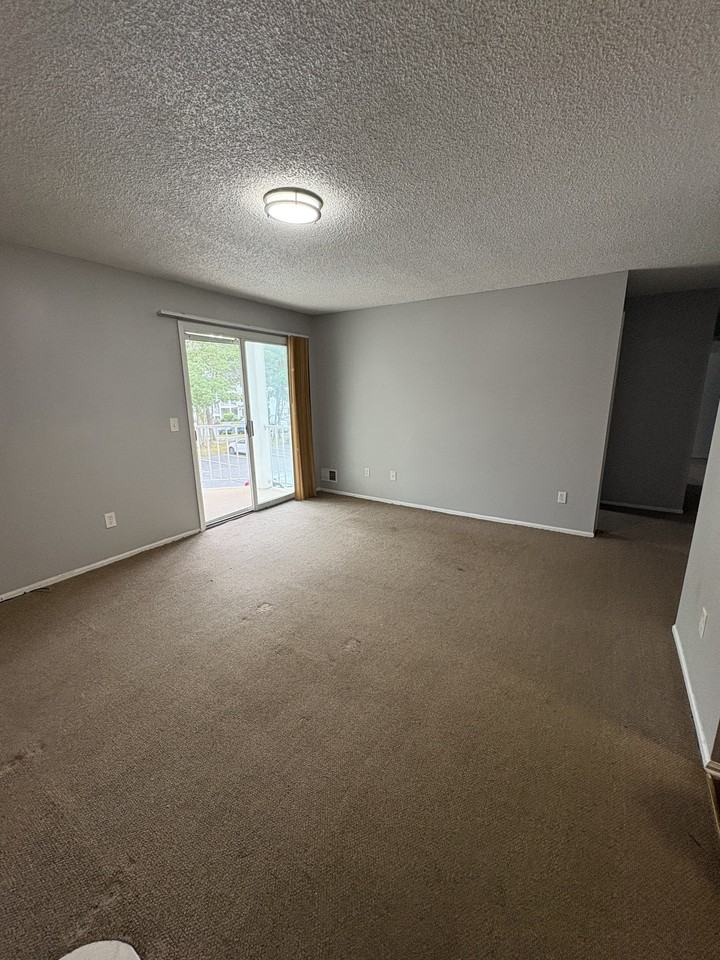 8 Arapaho Pl #8 - Photo 5 of 16
