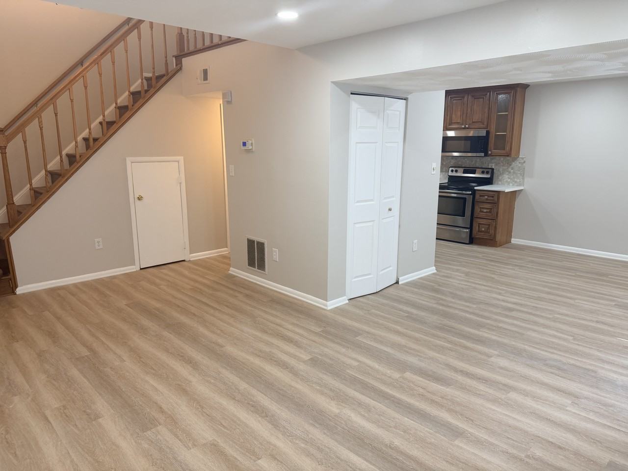 11 Cable Hollow Way #52-2 - Photo 2 of 5