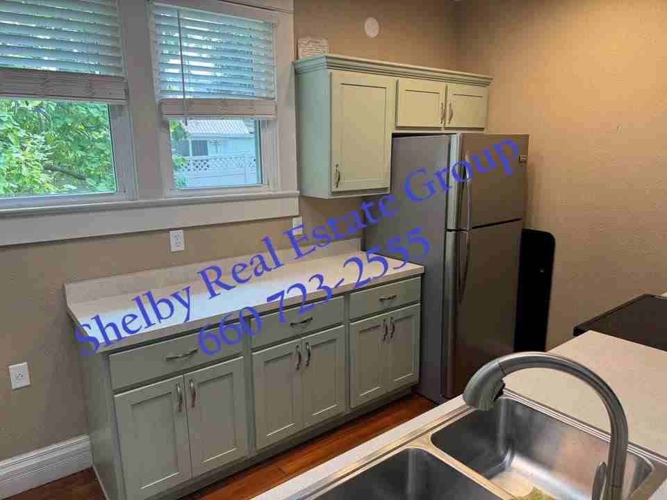 201 S Hickory St #NA - Photo 3 of 24