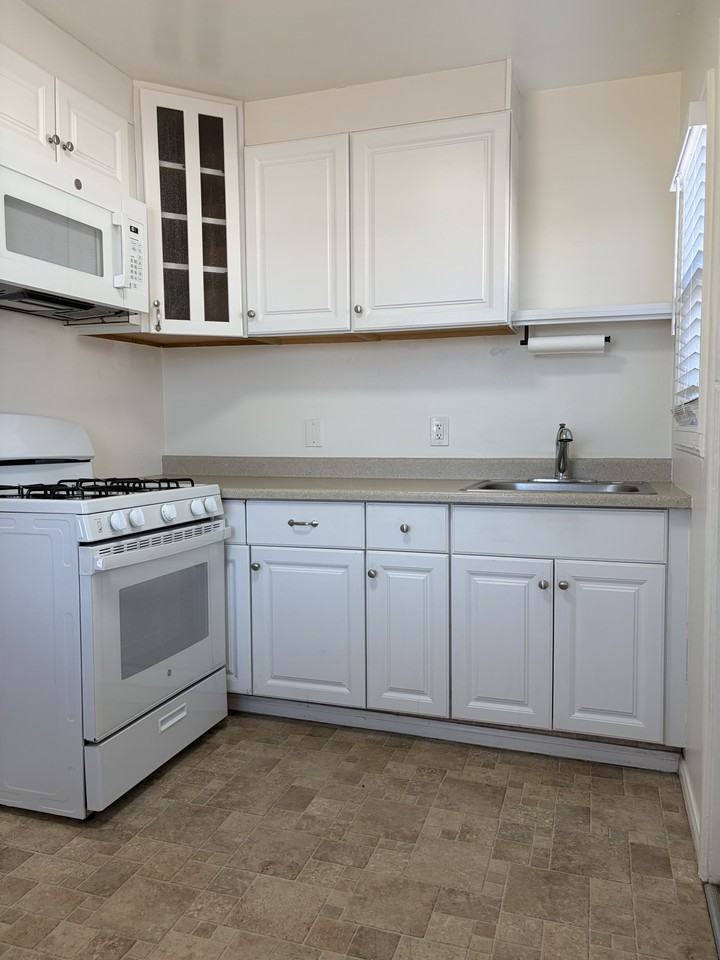 582 Mcintosh St #NA - Photo 5 of 19