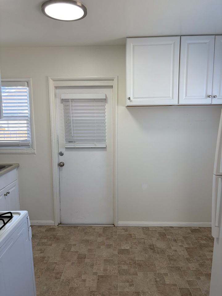582 Mcintosh St #NA - Photo 7 of 19