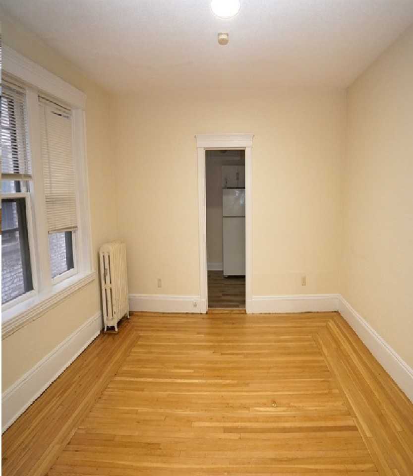 1872 Commonwealth Ave #7 - Photo 4 of 11