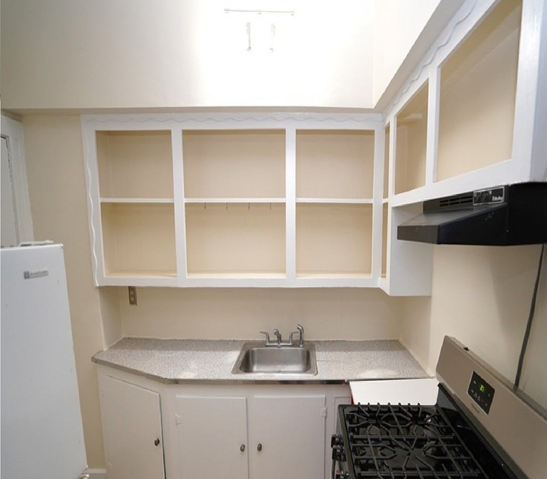 1872 Commonwealth Ave #7 - Photo 6 of 11