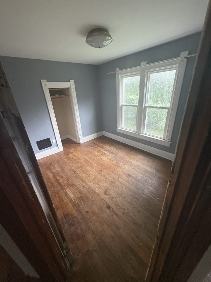 710 Kirkwood Ave #710-1-2 - Photo 5 of 14