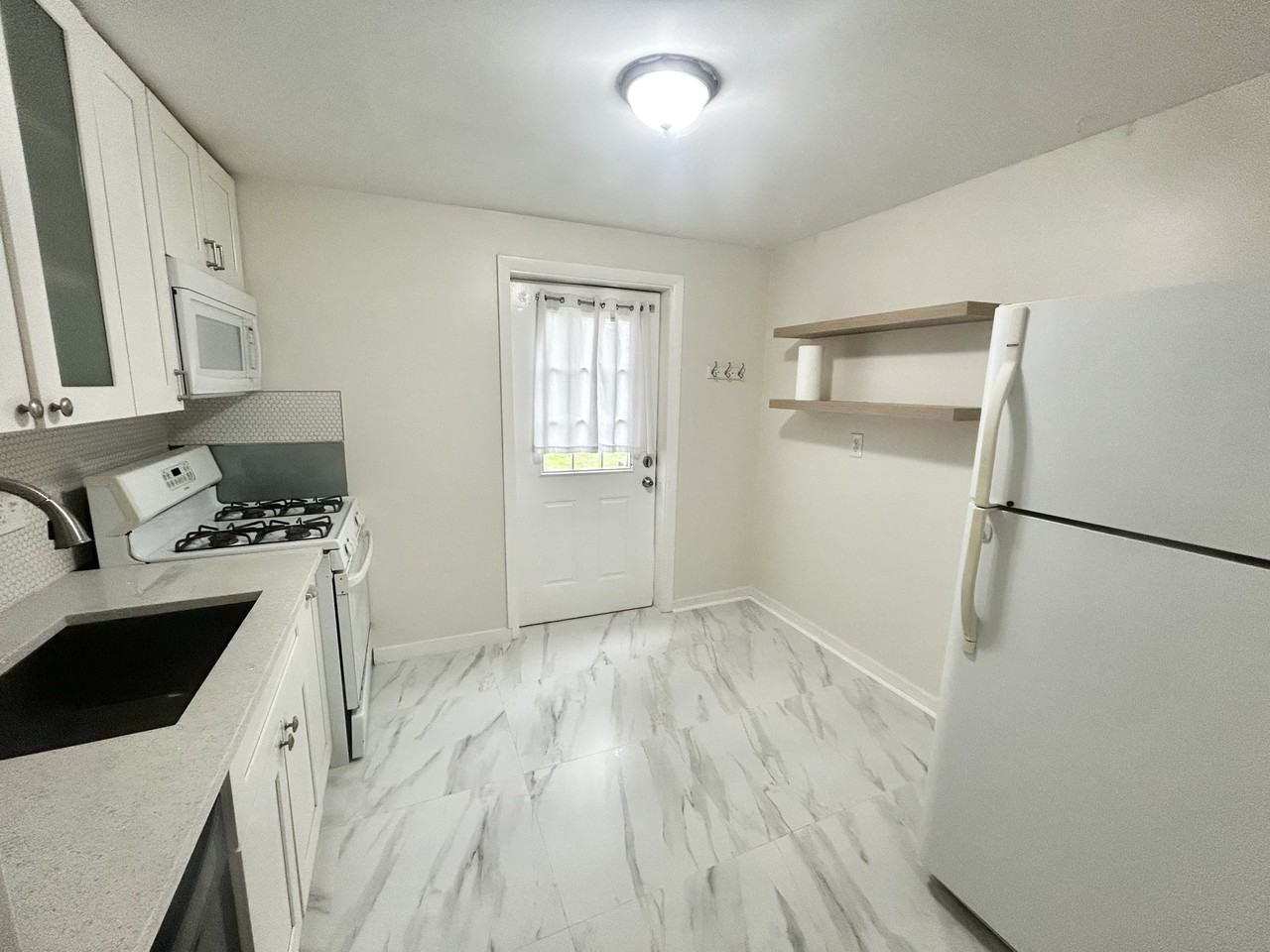 1078 E Main St #2 - Photo 2 of 10