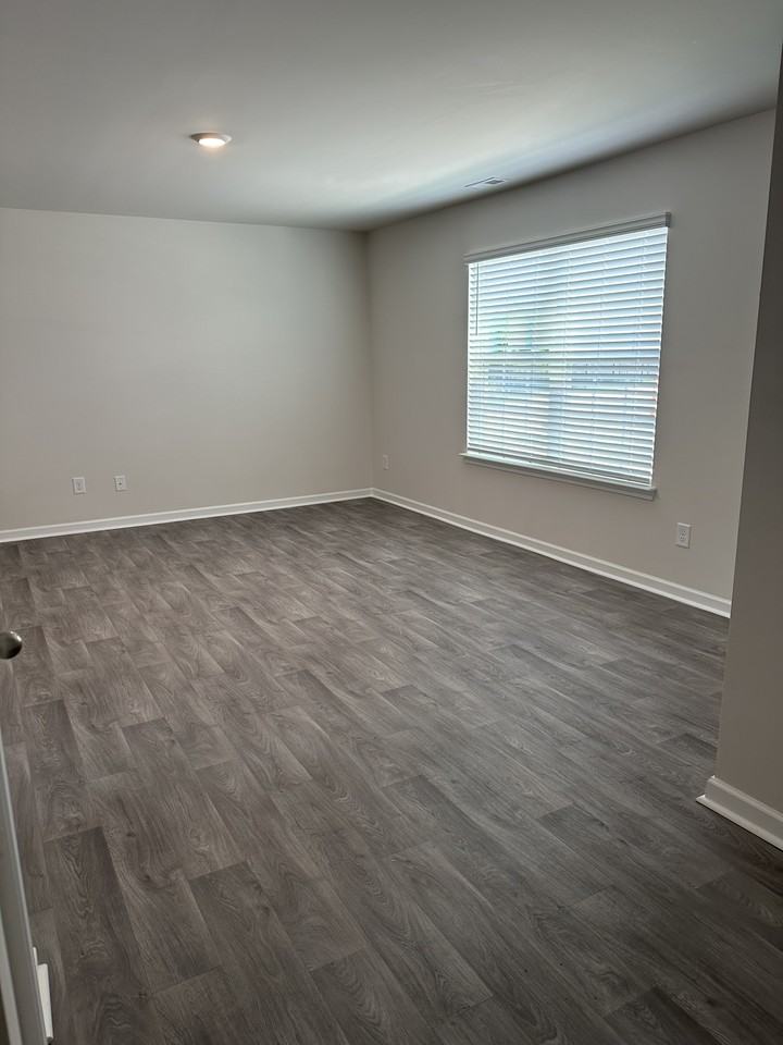 4101 Laurel Ridge Dr #G - Photo 2 of 25