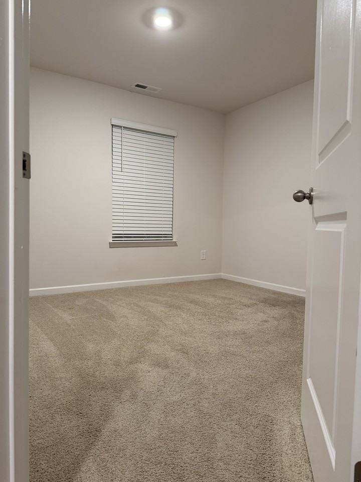 4101 Laurel Ridge Dr #G - Photo 7 of 25