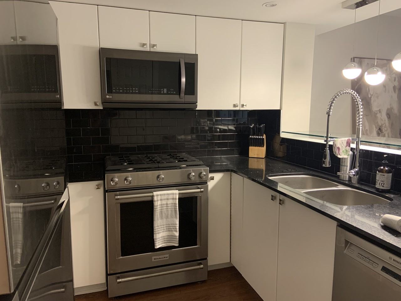 63 Keefer Place - Photo 4 of 24