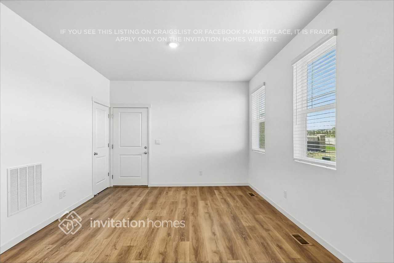 27470 E Maple Ave - Photo 5 of 20