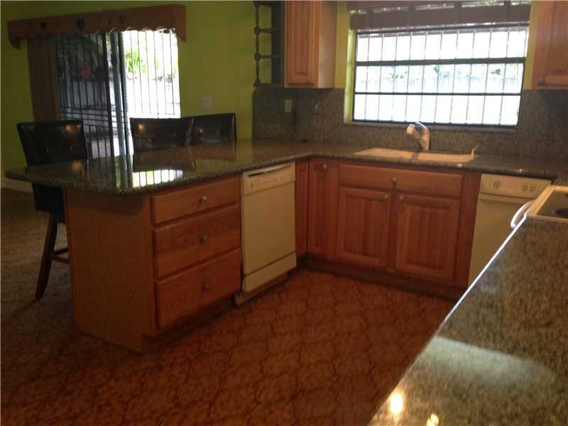 13237 SW 44th Ln - Photo 2 of 5